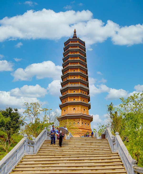 bai dinh pagoda