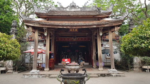 chu dong tu temple