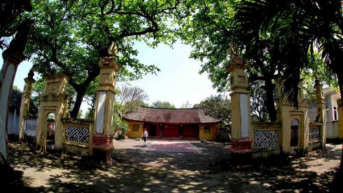 phung hung temple