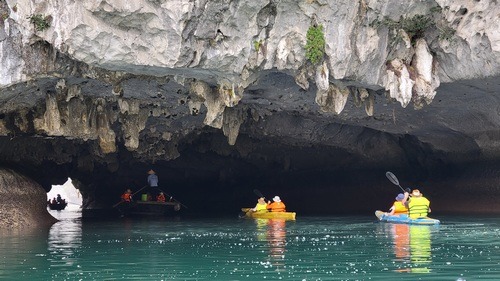 Kayaking in Halong Bay at Luon Cave - best water activity